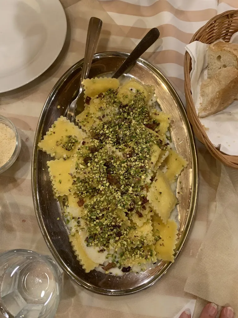 Linda Horizon_Agriturismo Cheloni_Guasticce_review