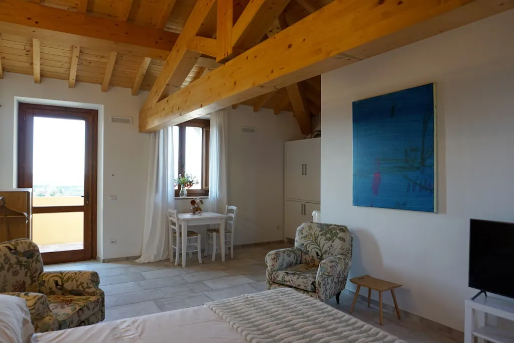 Agriturismo Cheloni_Guasticce_slider_image_3