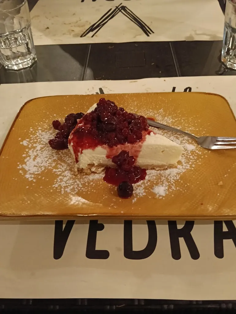 Vedrai Ristorante Pizzeria presso Camping Tahiti_Follonica_slider_image_3