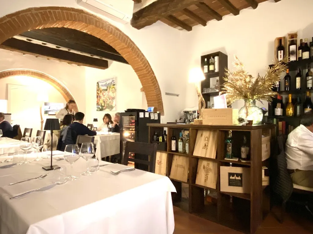 John Tartarino restaurant in Follonica