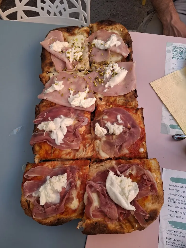 Alessandra Orlando_SanaParanza_Follonica_review