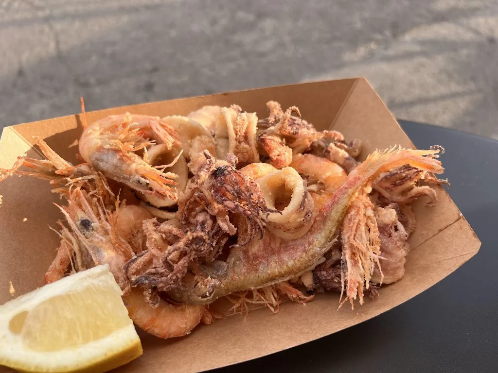 Pescheria Da Massimo - Massi Pesca E Gioia frigge_Follonica_slider_image_3