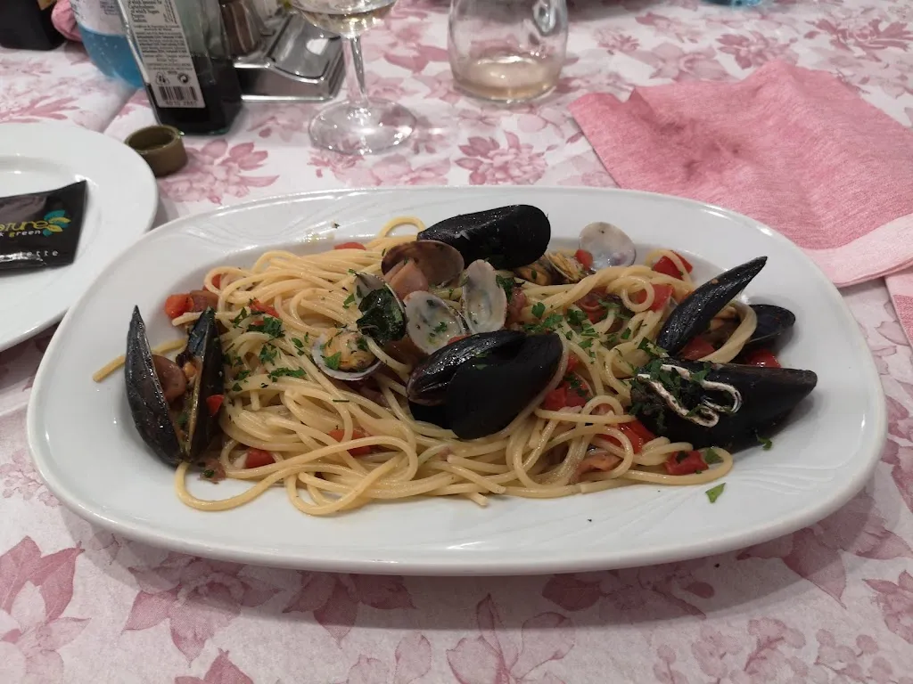 Oliver Kuster_da marisa_Follonica_review