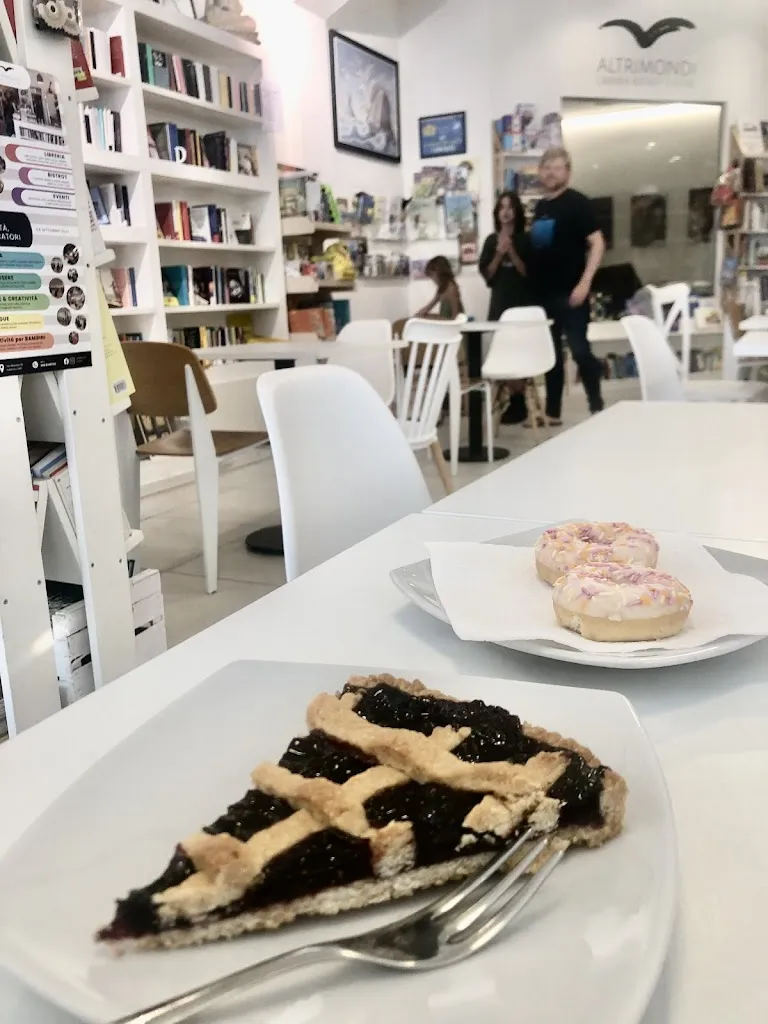 Petra Pour_ALTRIMONDI libreria, bistrot e oltre_Follonica_review