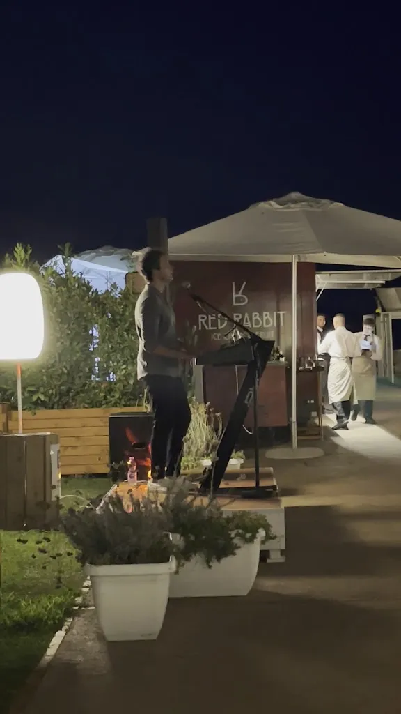 Dimorà - One Place Many Flavours_Follonica_slider_image_2