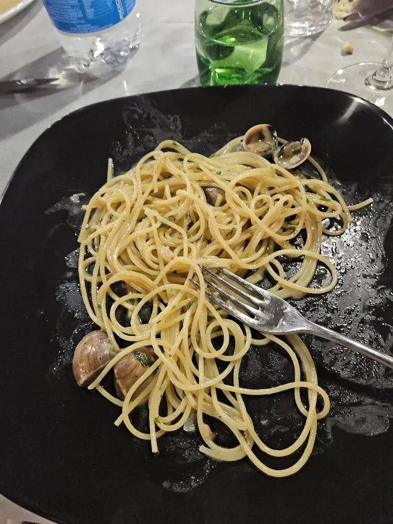 Gianmarco Esdrongo_Bar Trattoria Cannavota_Follonica_review