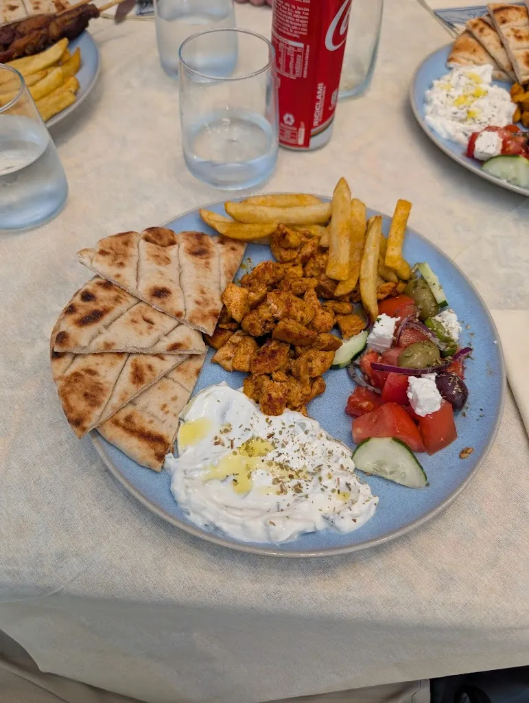 Julian Hasreiter_Souvlaki - Greek Restaurant_Istia D'Ombrone-Le Stiacciole_review