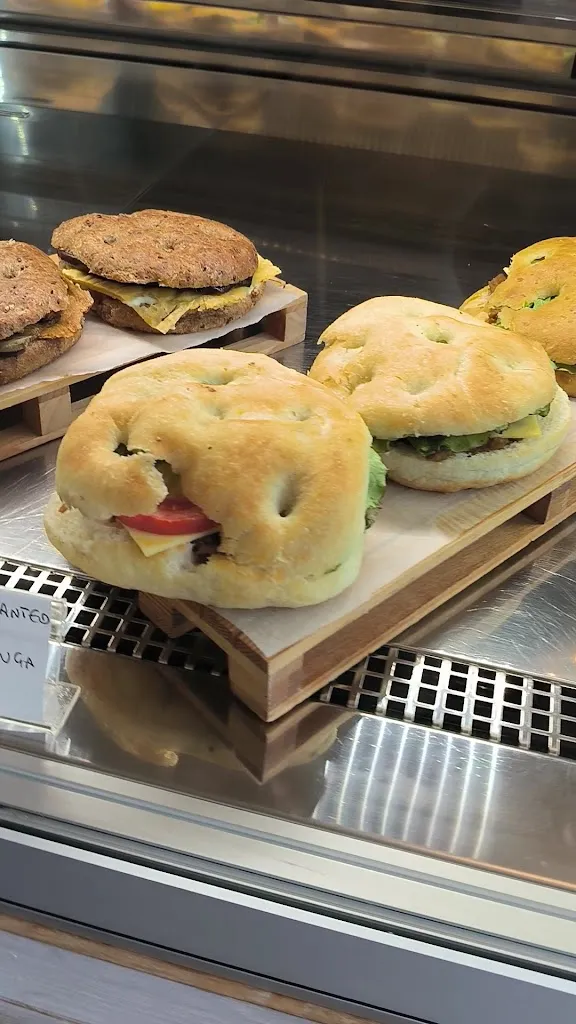 Essenza Love Natural Food_Grosseto_slider_image_2