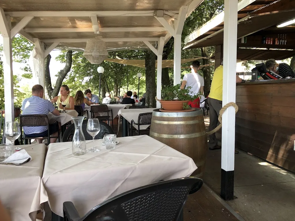 tommaso a._Bar Enoteca e cucina l'Indicatore_Lamporecchio_review