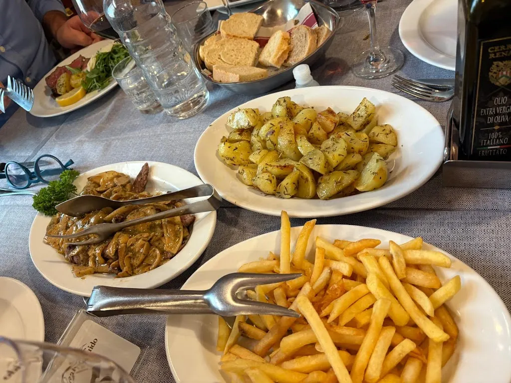 Grzegorz Lupa_il Locale di Guido_Isola D'Arbia_review