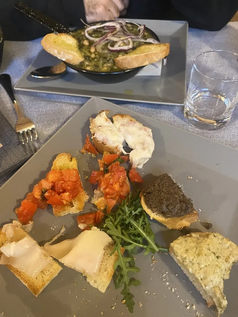 Ashley Schmidt_il Locale di Guido_Isola D'Arbia_review