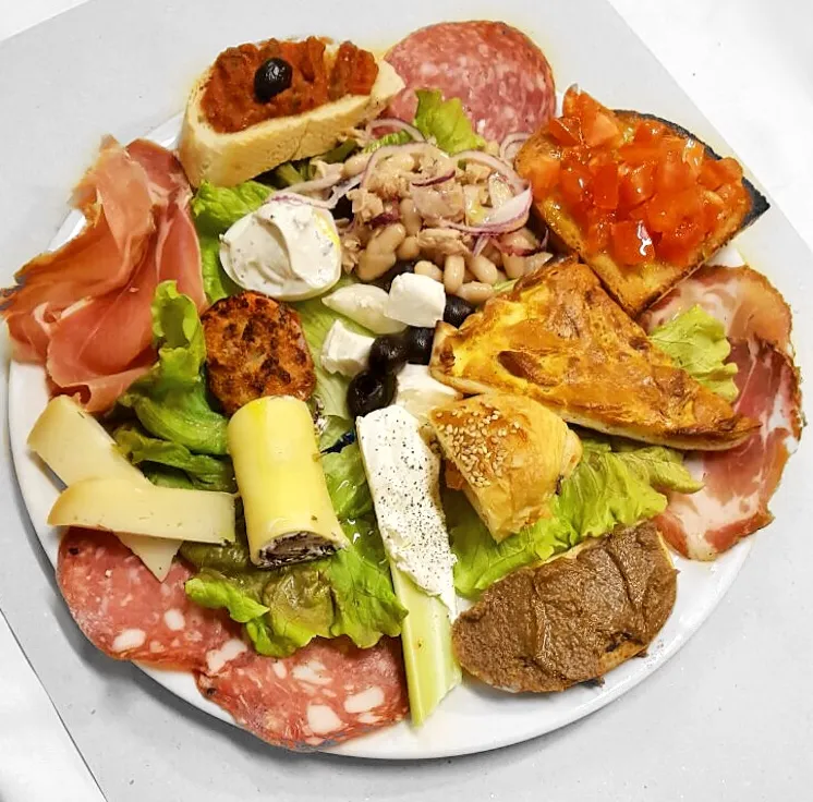 Piccolo Mondo_Isola D'Arbia_slider_image_3