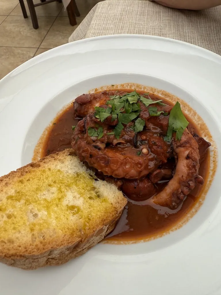 Alexandra Rusenko_Ristorante Pizzeria La Capannina_Isola D'Arbia_recensione