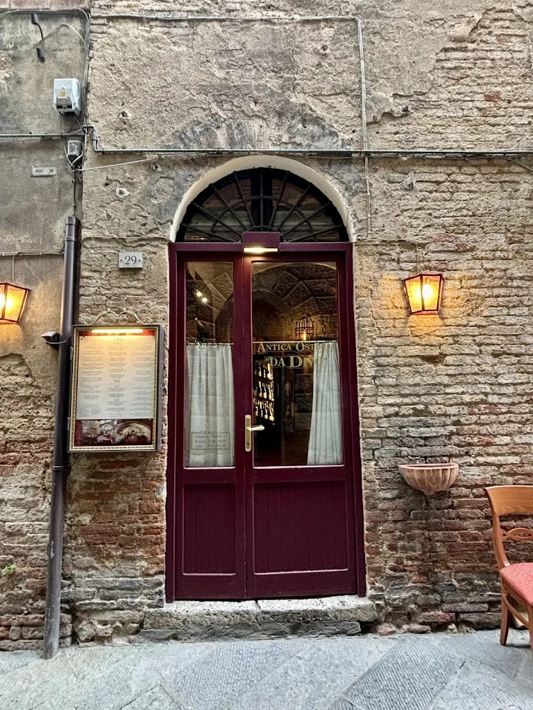 Osteria da Divo restaurant in Isola D'Arbia