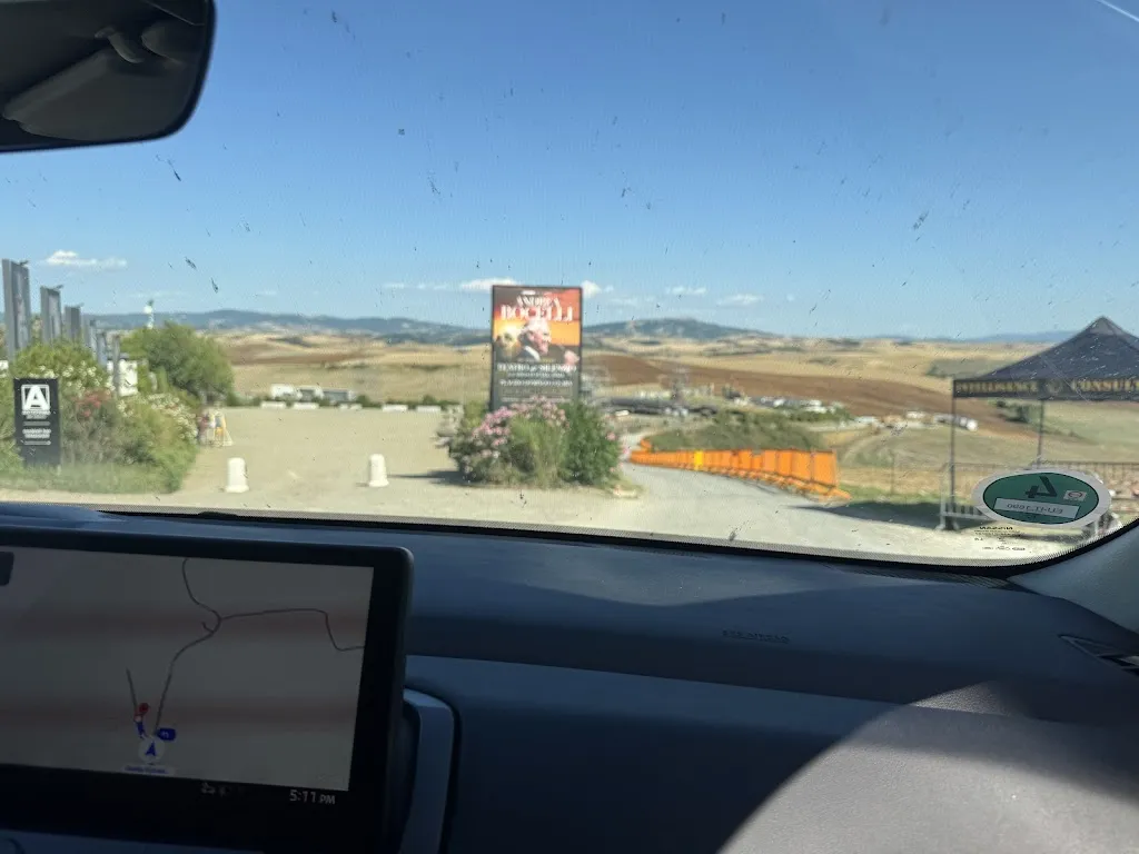 maciek kowalski_Anteprima del Silenzio_Lajatico_review