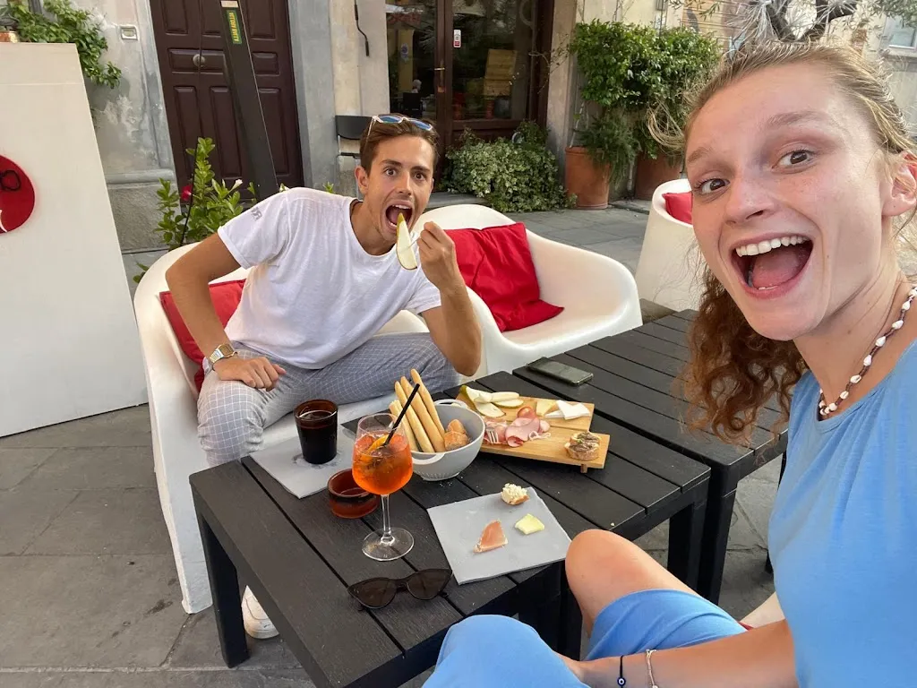 Endri Lila_Un Cri Cri nel Silenzio_Lajatico_review