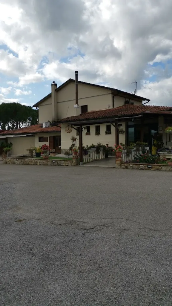 Cristina Iaurum_Lo Strettoio Laterina Arezzo_Laterina_review