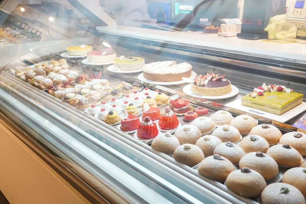 Absolut Lounge Bar_Massafra_slider_image_1