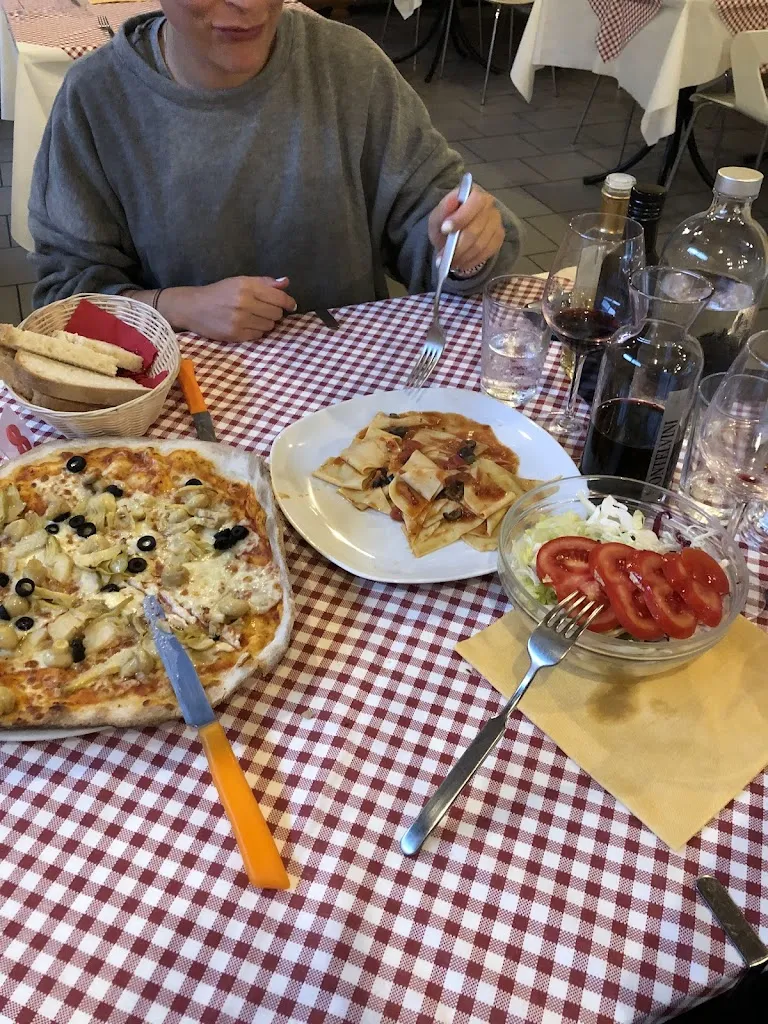 Rik Demaerel_Roxy Bar Route 69_Laterina_review