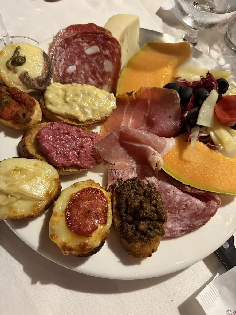 Ristorante Pizzeria Il Romito_Laterina_slider_image_3