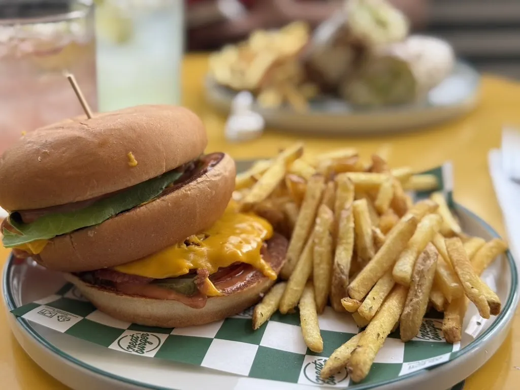 Neat Burger Milano | Porta Venezia_Lazzeretto_slider_image_3