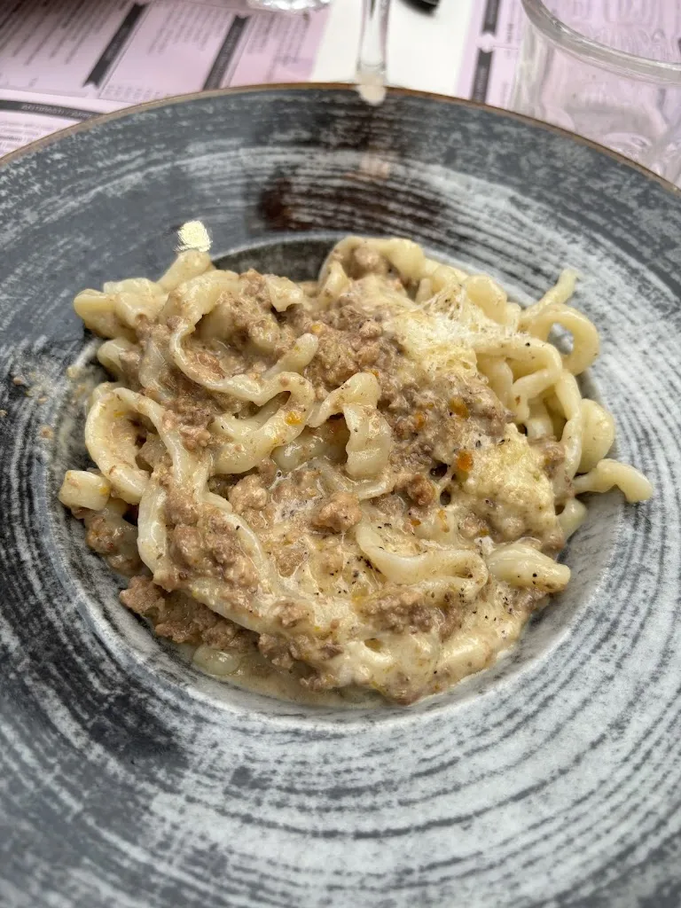 Thomas Graydon_Scroccazucche_Lucignano_review