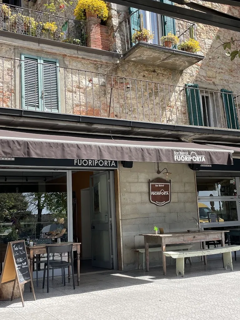 Paolo Kastelec_Bar Bistrot Fuoriporta_Lucignano_review