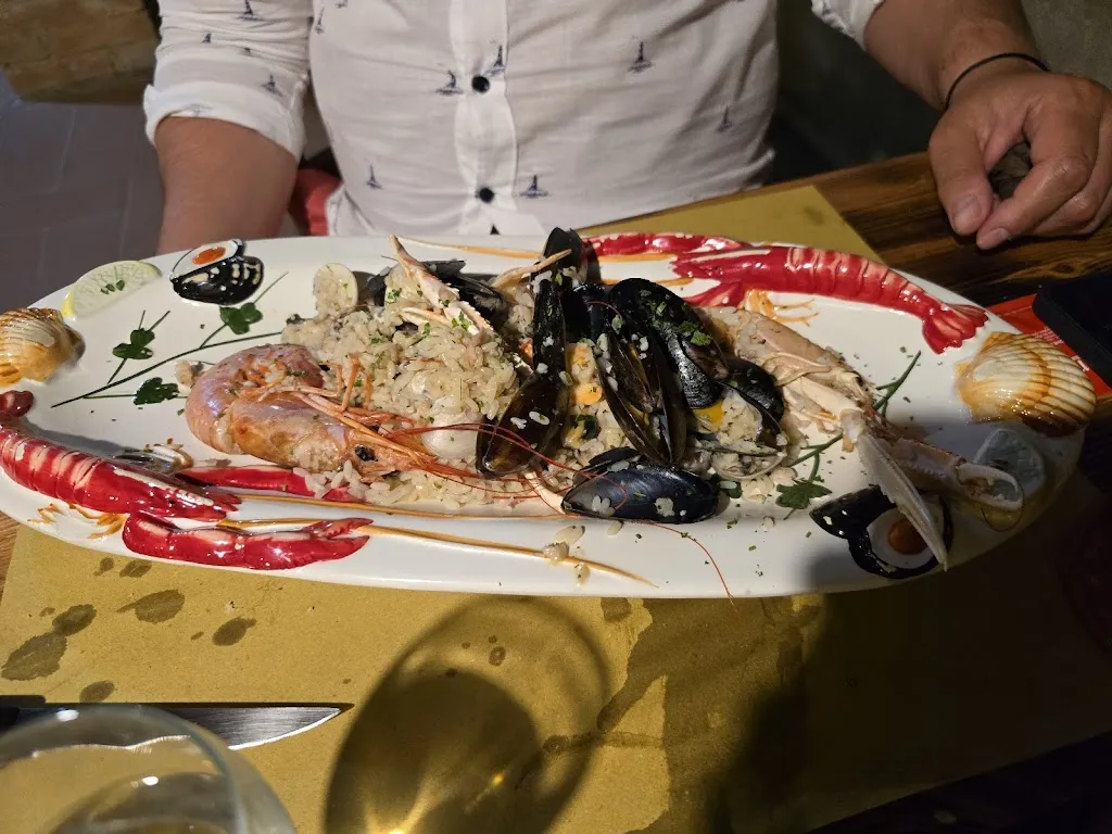 Yulia Boeva_PIZZA MOVIE Vecchio Cinema Ristorante Pizzeria_Magliano in Toscana_recensione