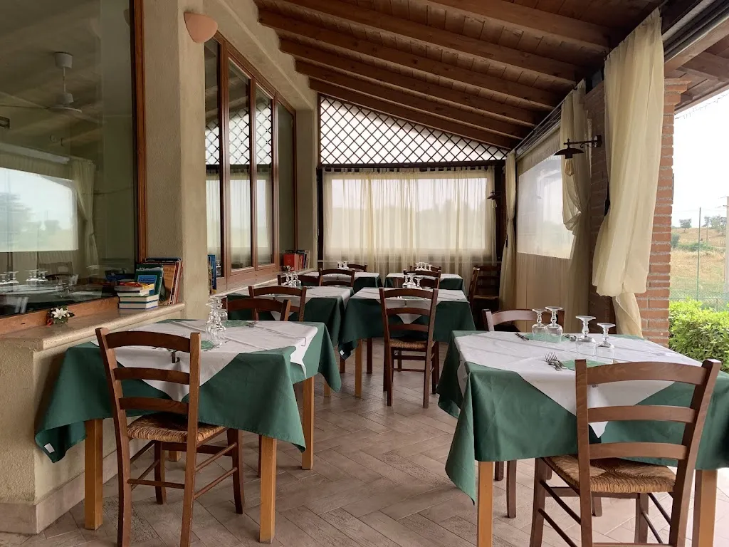 Pizzeria Trattoria Il Rialto restaurant in Magliano in Toscana