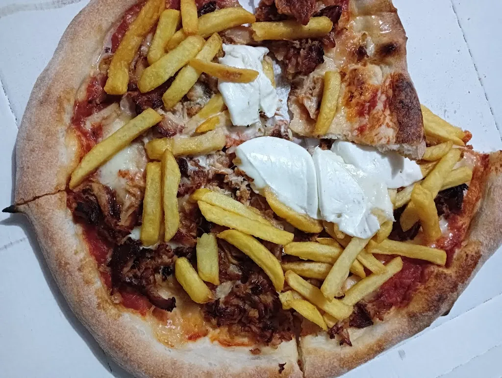 Ale Montanelli_Pizzeria Felicissima Sera_Massafra_review