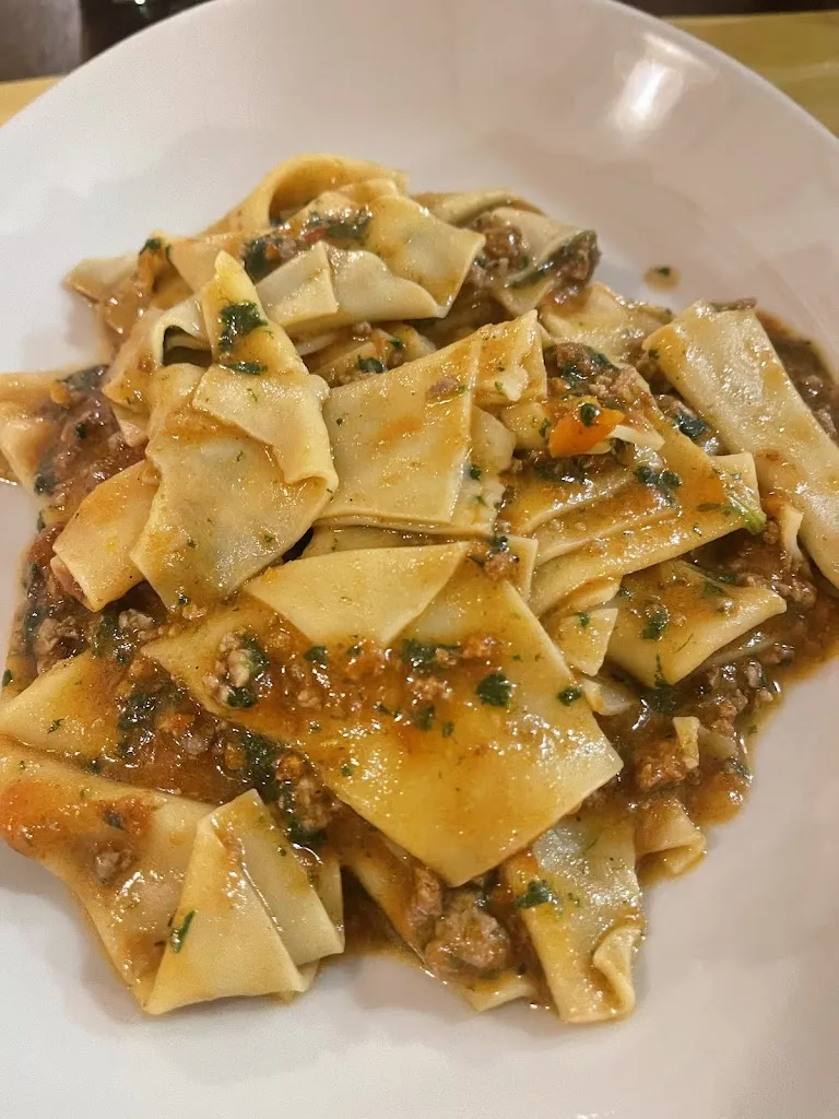 Alessandro_Lo Storno_Marina di Carrara_review