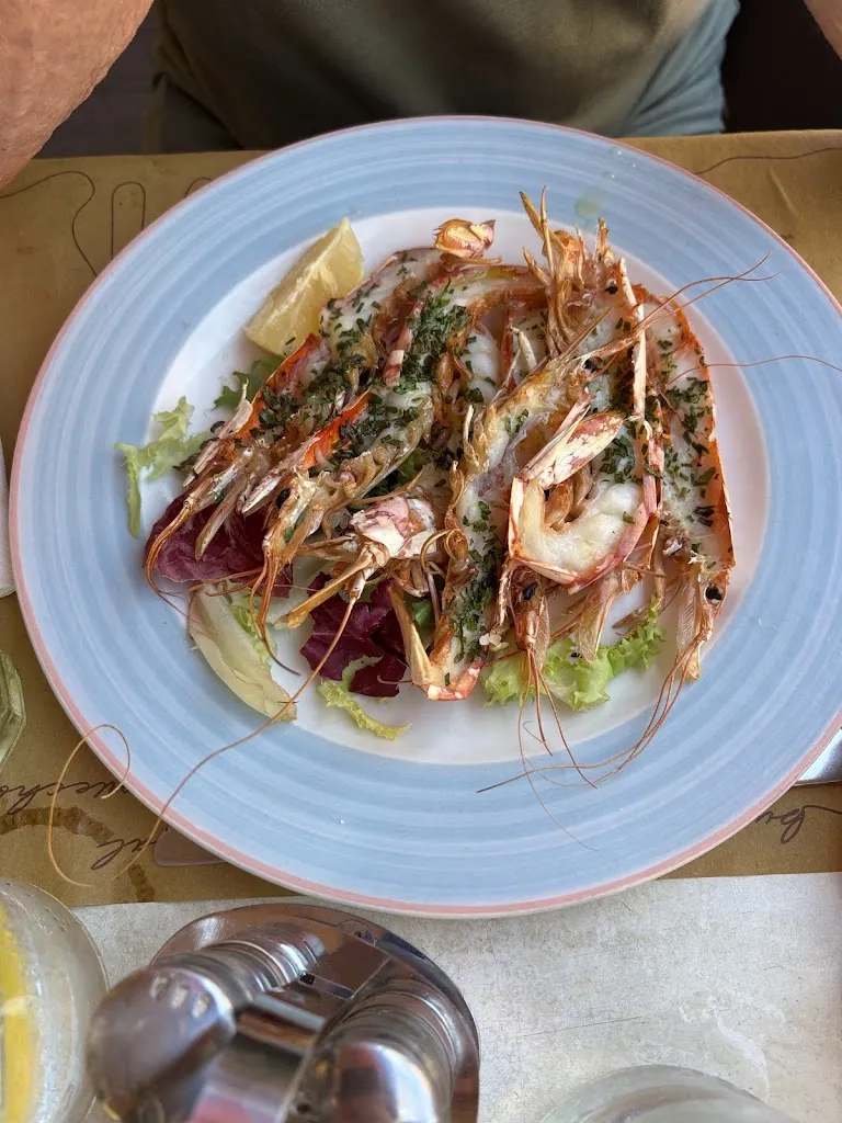 Lo Storno_Marina di Carrara_slider_image_3