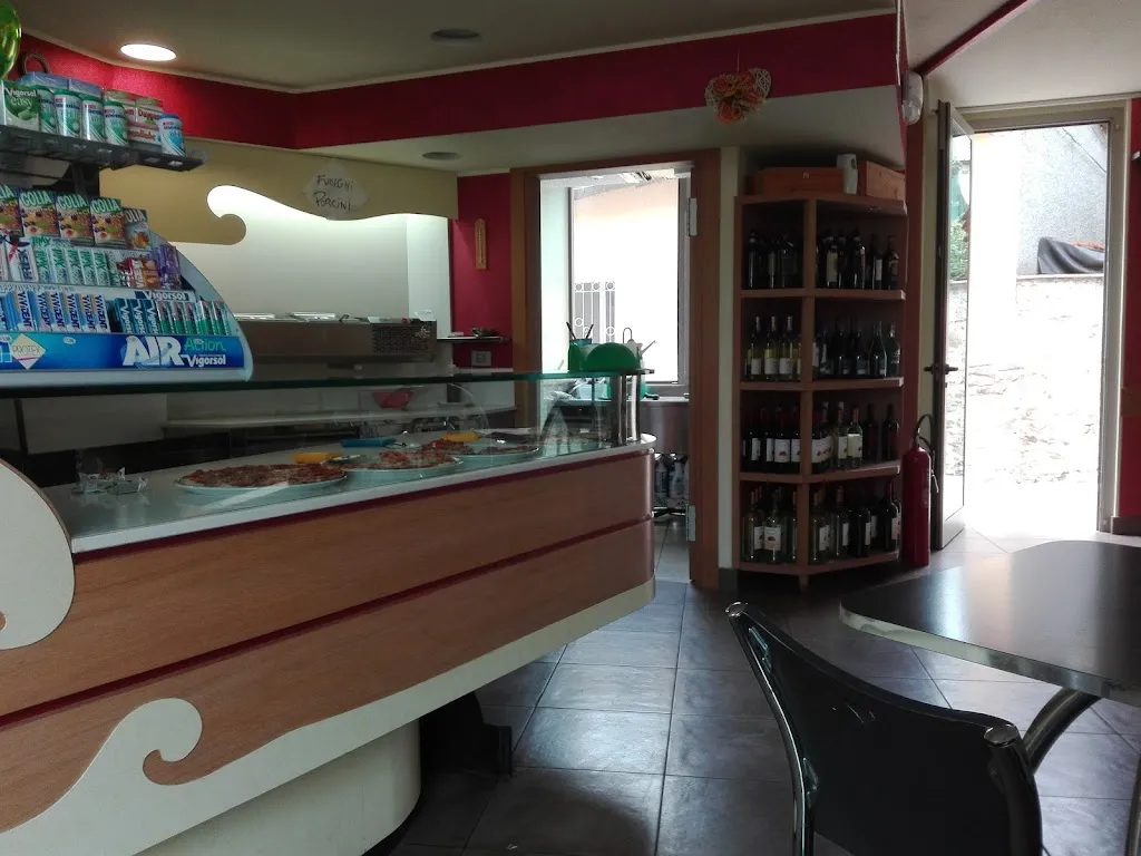 Pizzeria da Macedo restaurant in Massarosa