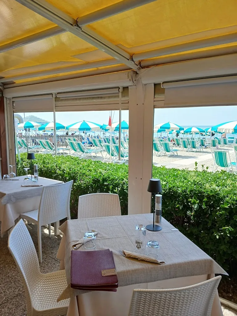 ristorante la veranda sul mare_Marina di Massa_slider_image_3
