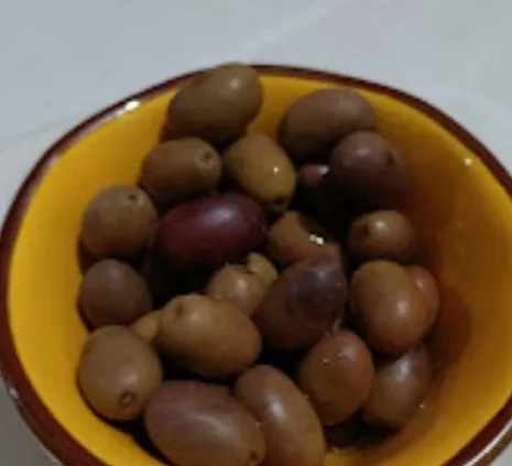 barbara santini_La Lanterna_Montalbano_review