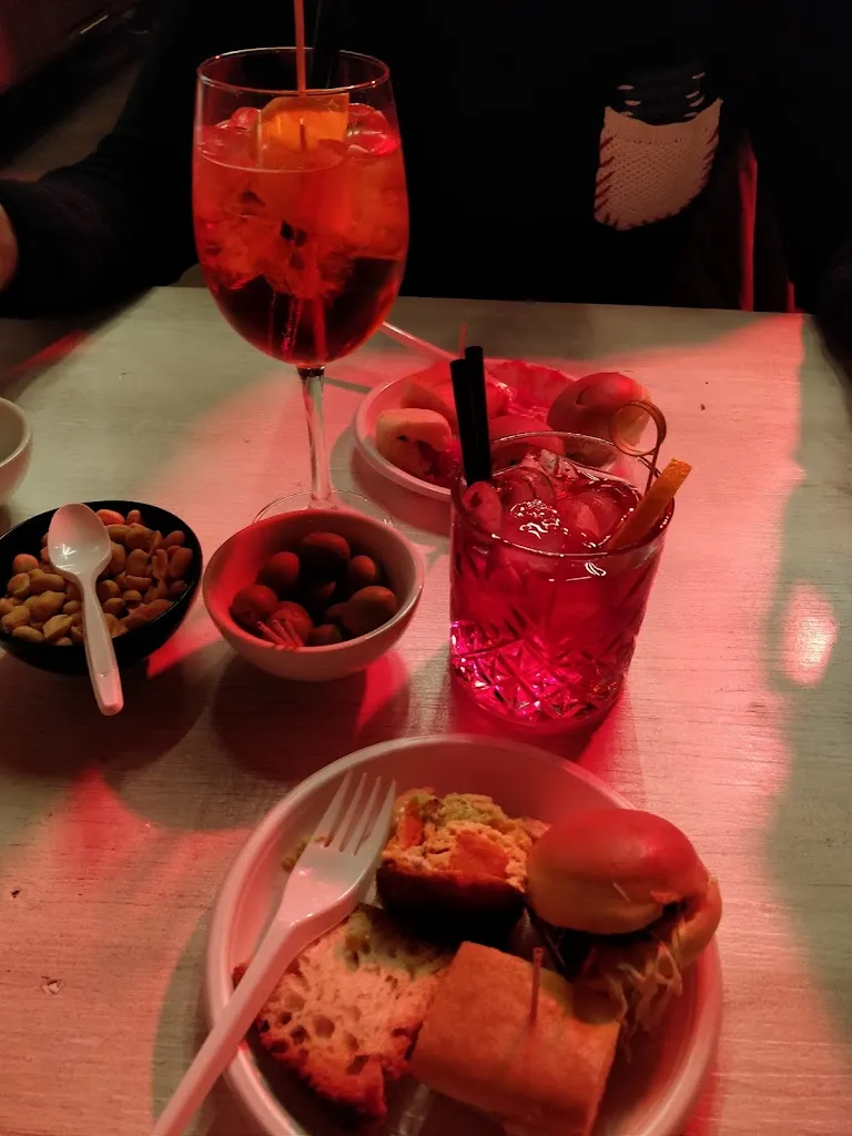 Uday Kiran_VR Bistrot_Marina di Massa_review