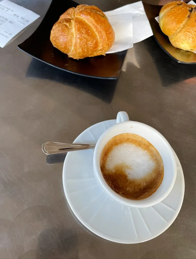 Wayne Kruse_LAGO di ALOHA_Marina di Massa_review