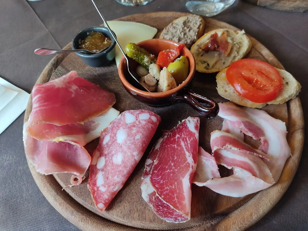 Il Sassone di Fobbia_Molazzana_slider_image_2