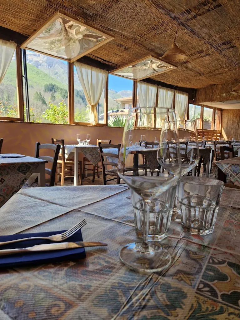 Trattoria Bar Marina restaurant in Minucciano