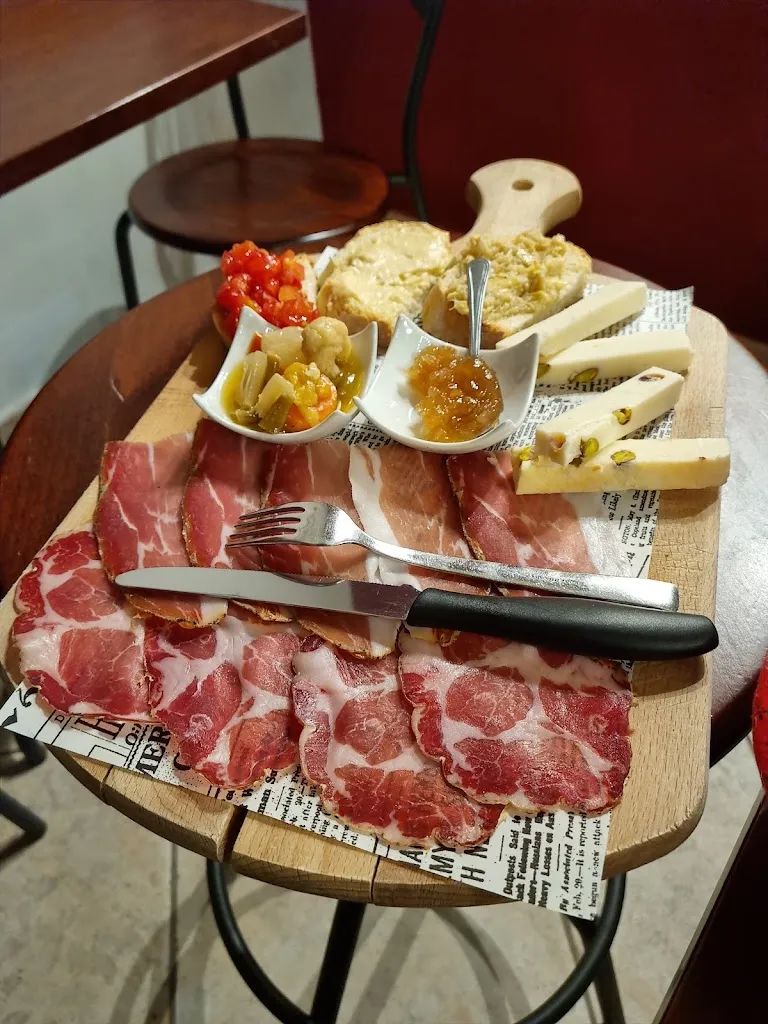 La Cantina dei 3 Archi_Massa Marittima_slider_image_3