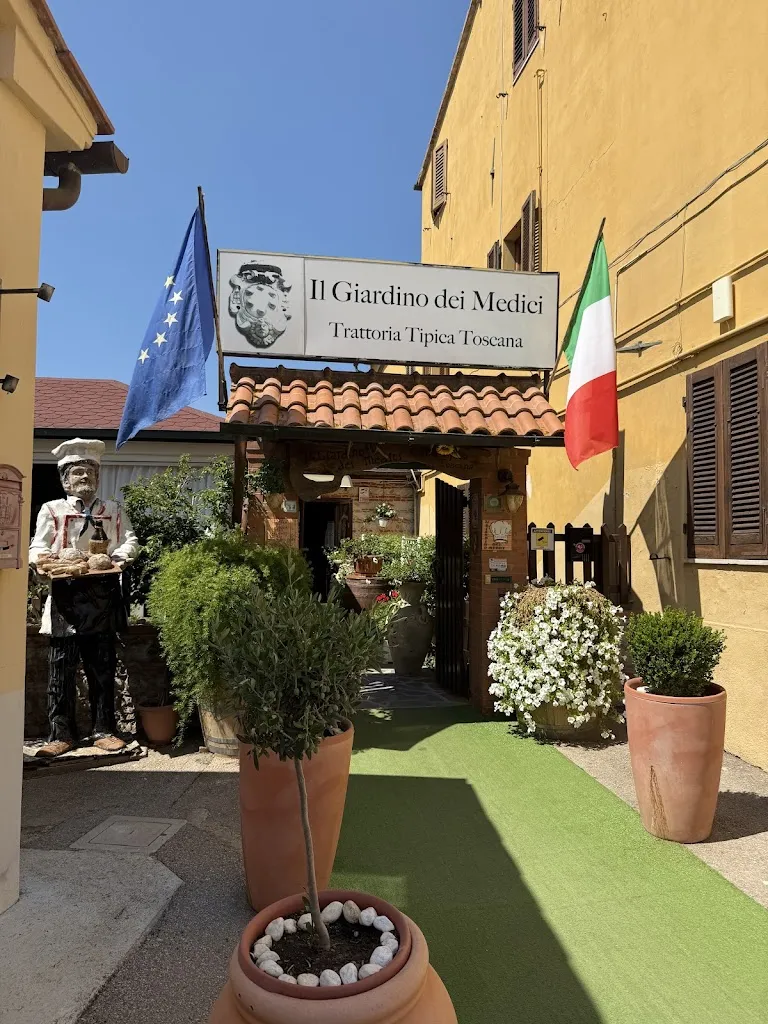 Ristorante Pizzeria Il Giardino dei Medici restaurant in Massa Marittima