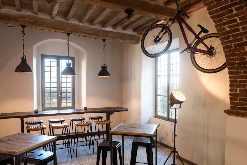 BikeGarage&More Bistrot & Cocktail Bar_Massa Marittima_slider_image_1