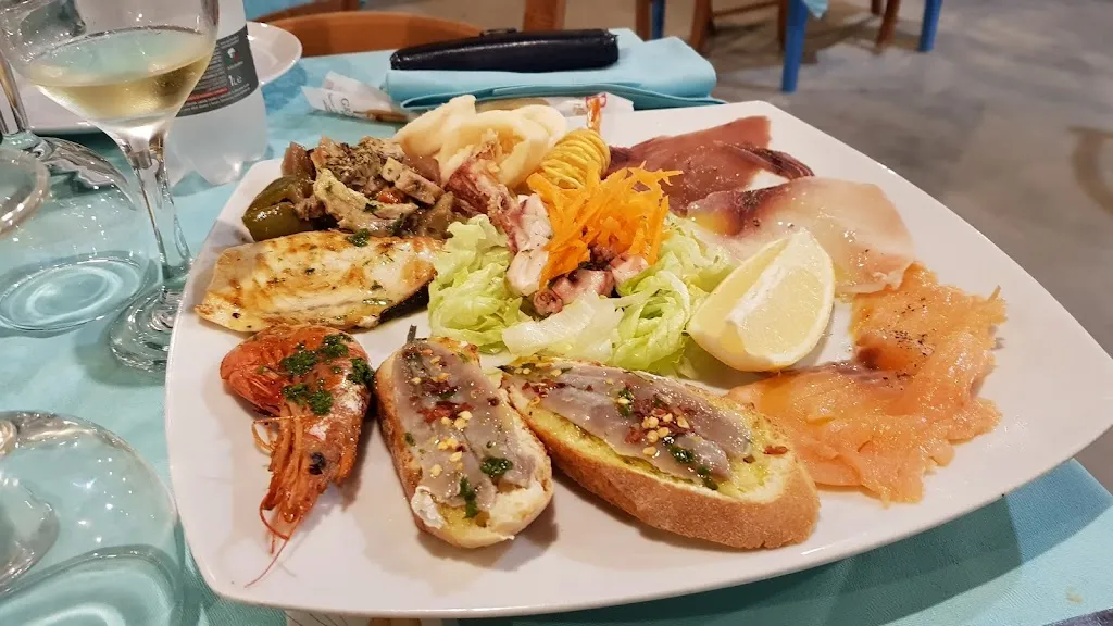 Enzo a Mare_Montalbano_slider_image_3