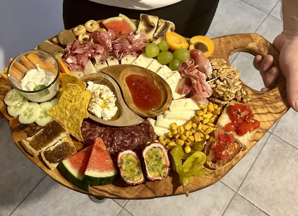 Truffle Garden Shop & Wine bar_Massa Marittima_slider_image_3