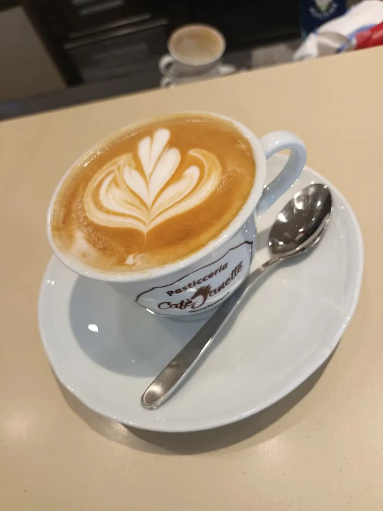 Pasticceria Cafè Janette_Migliarino_slider_image_3