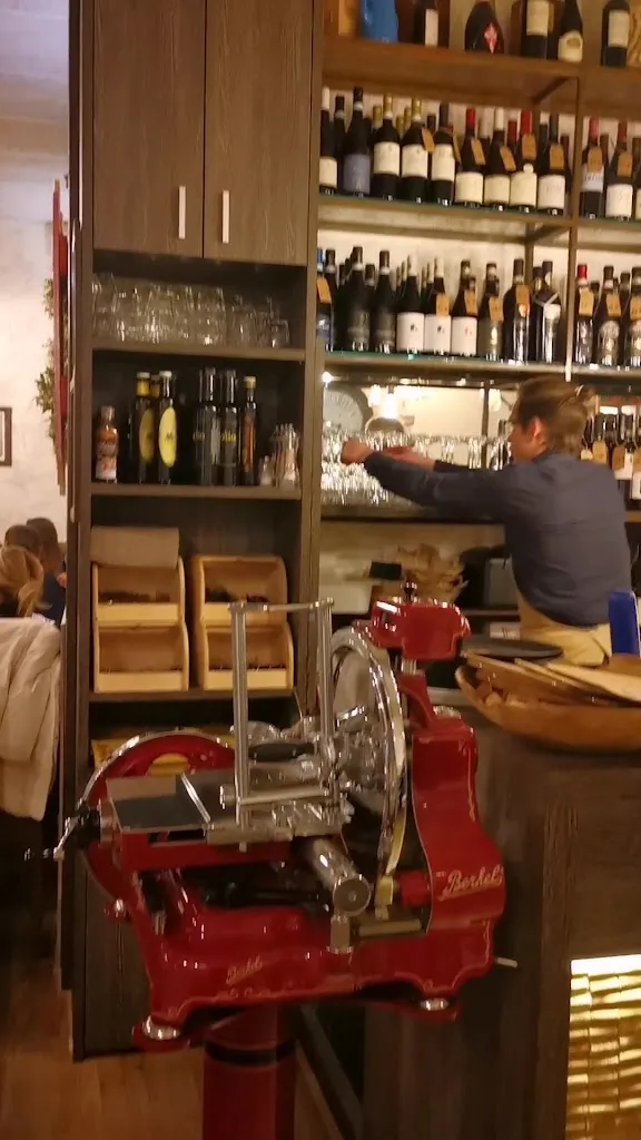 Osteria Il Cortile_Castel di Sangro_slider_image_2