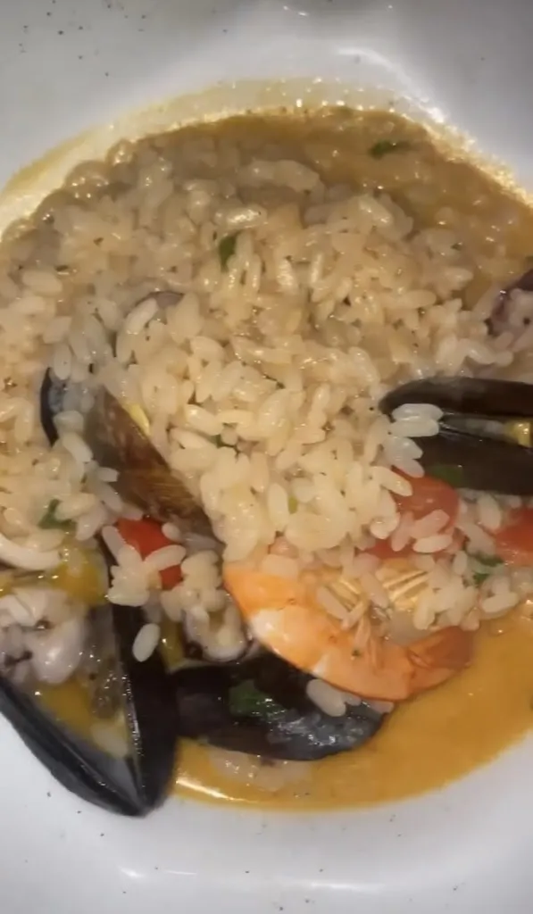 Viviana M_Hostaria_Mola di Bari_review