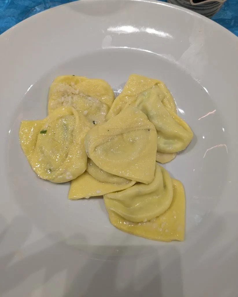 Milo Spadacini_Trattoria MODErNA_Montale_review