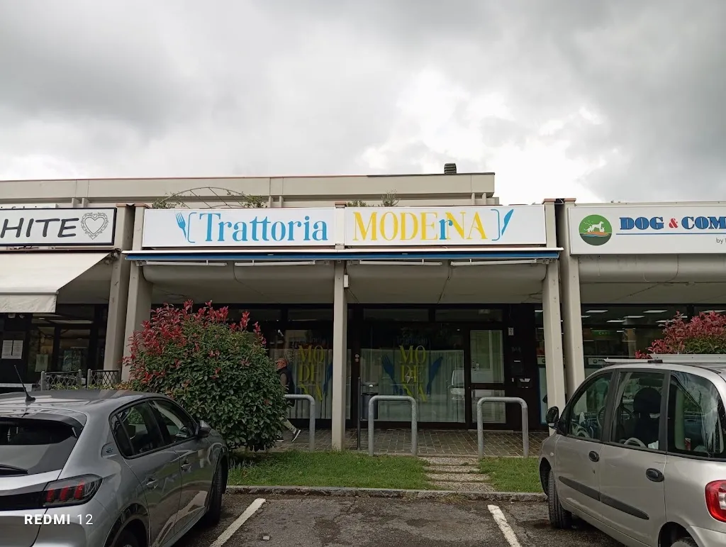 Trattoria MODErNA restaurant in Montale