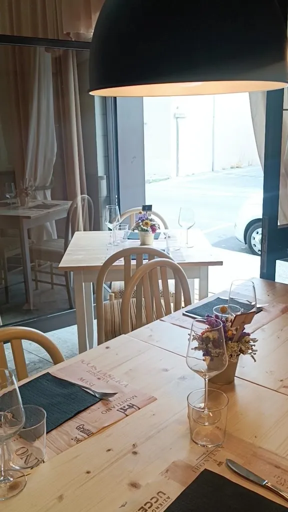 Albergo Ristorante Il Cochino_Montale_slider_image_2